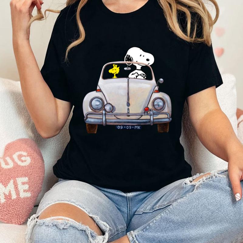 Snoopy And Woodstock Driving Volkswagen Beetle Unisex T-Shirt Hoodie Sweatshirt